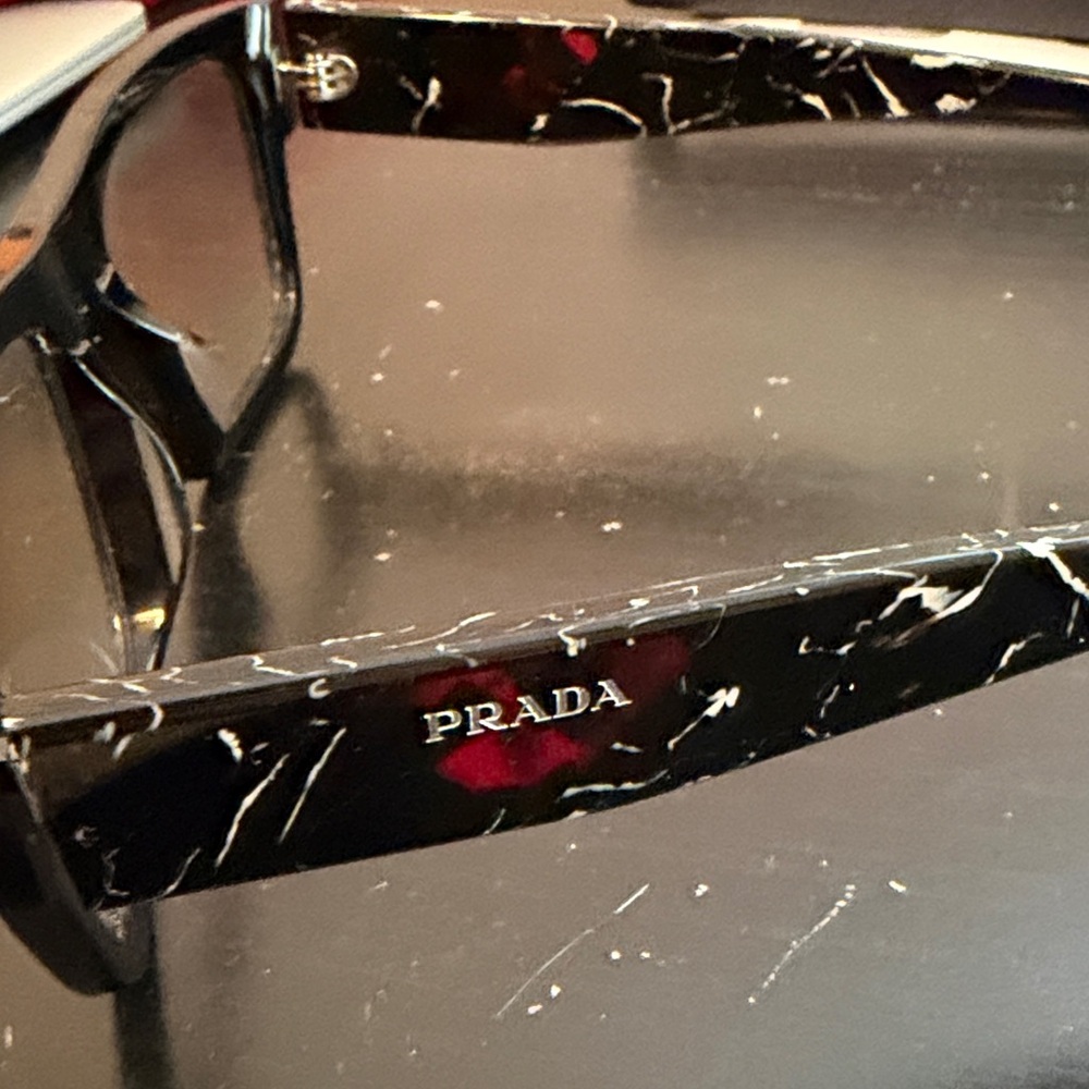 Black Blue Light Filter Glasses - Picture 4 of 6